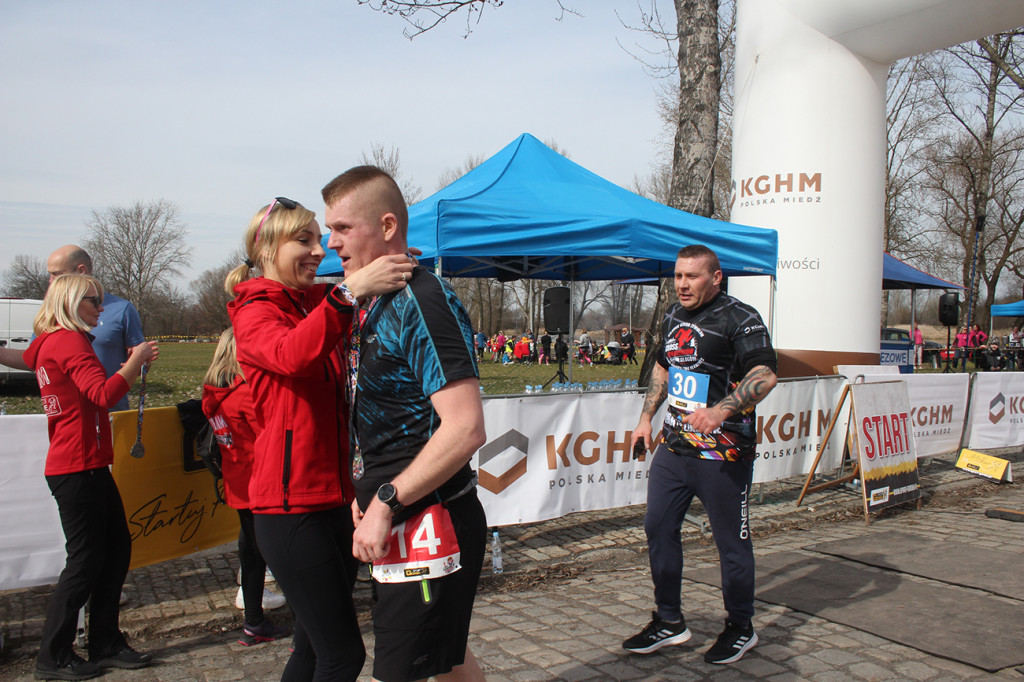 I Zakręcona Marzanna na placu festynowym trwa