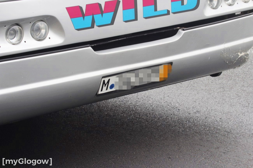 Autobus uderzył w audi