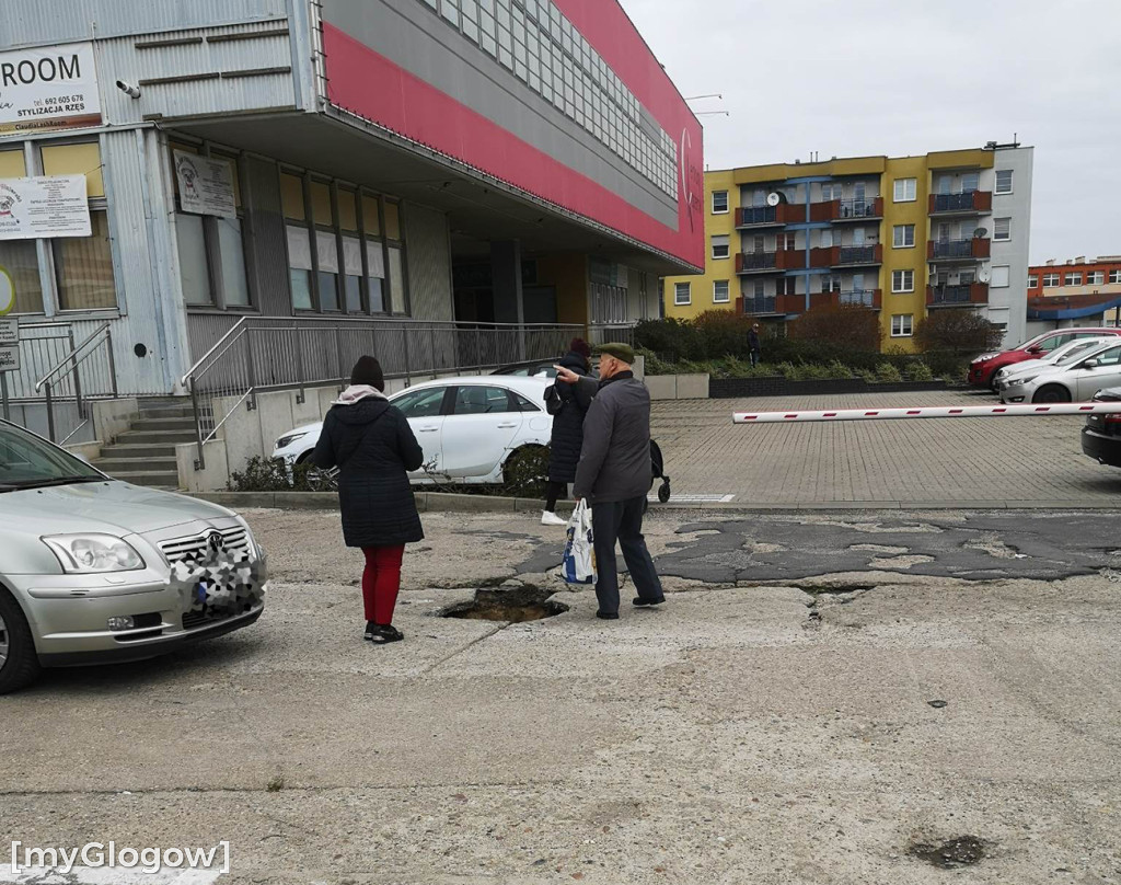Na Galileusza zapadła się droga