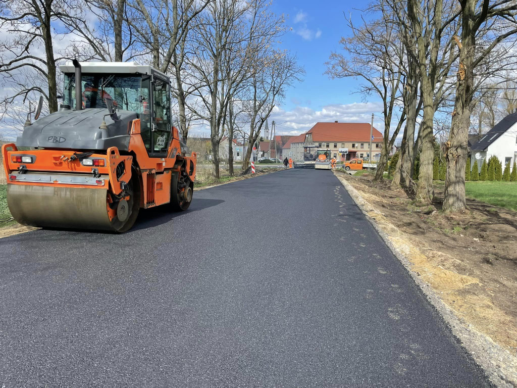 Trwa budowa drogi Nielubia-Bukwica