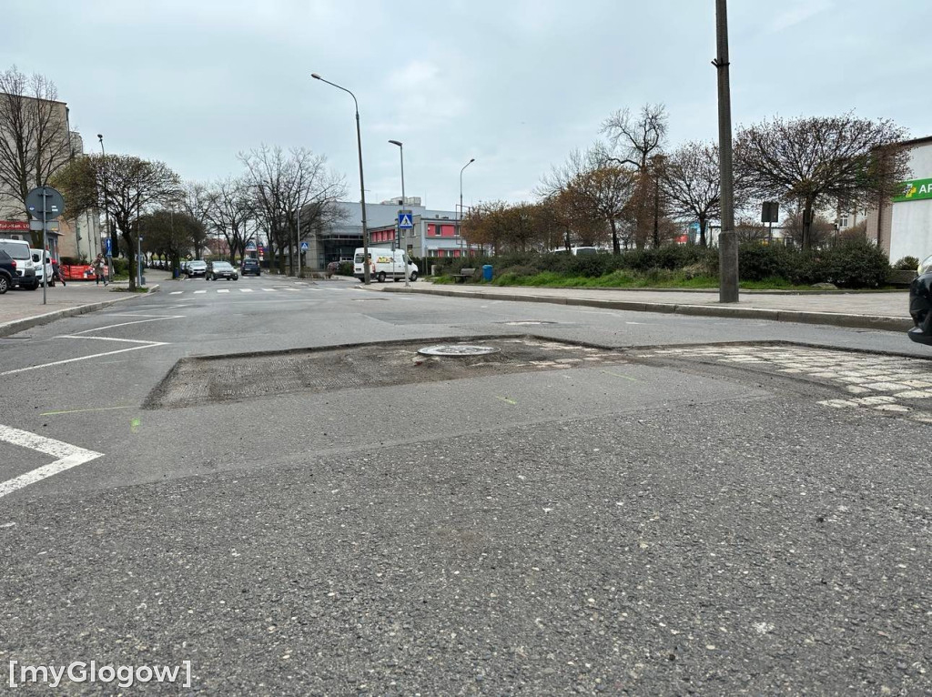 W Śródmieściu ruszyło łatanie dziur