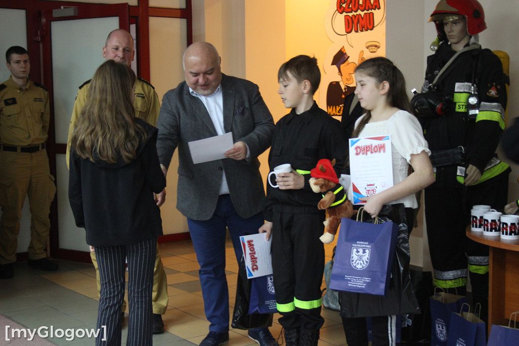 Młodzież zapobiega pożarom