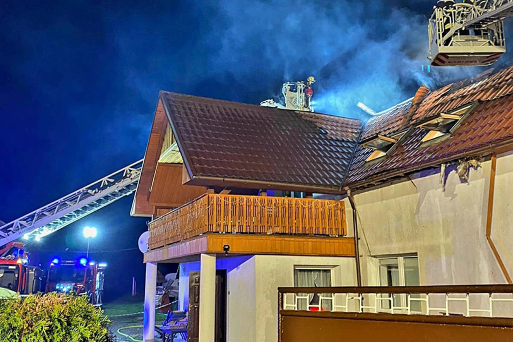 Pożar domu jednorodzinnego w Grębocicach
