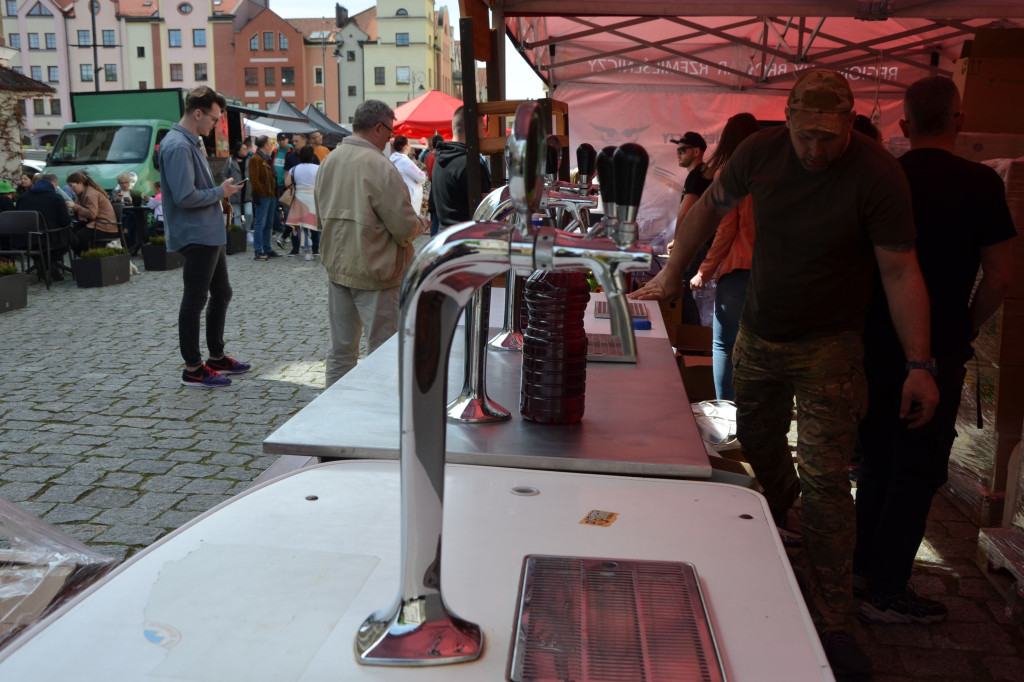 Rynek zamienił się w jeden wielki bar