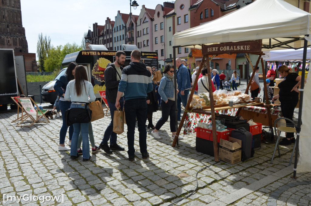 Rynek zamienił się w jeden wielki bar