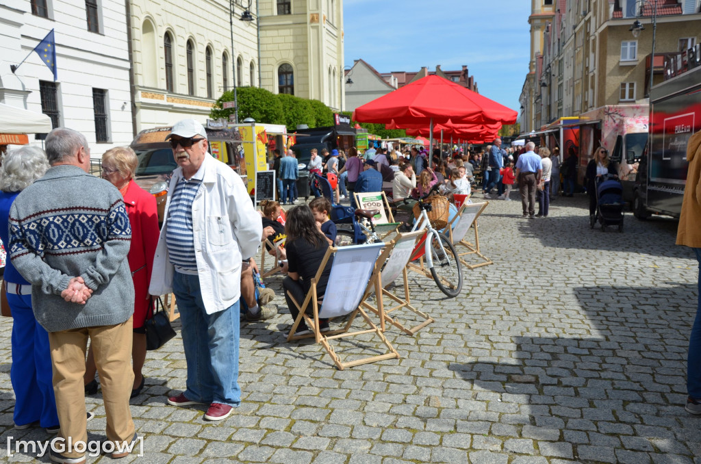 Rynek zamienił się w jeden wielki bar
