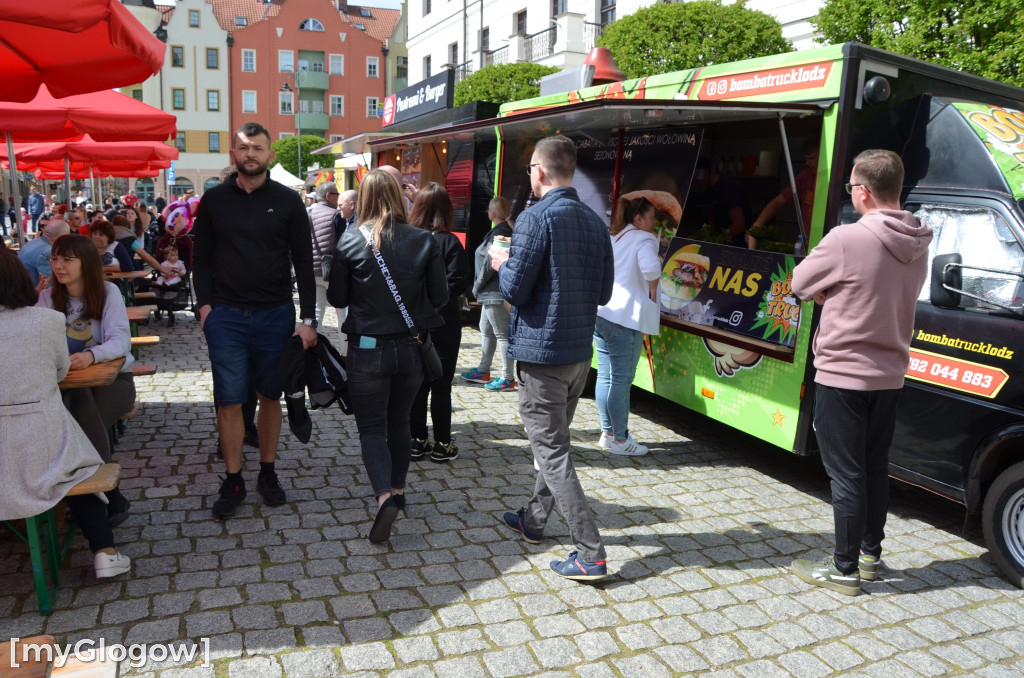 Rynek zamienił się w jeden wielki bar