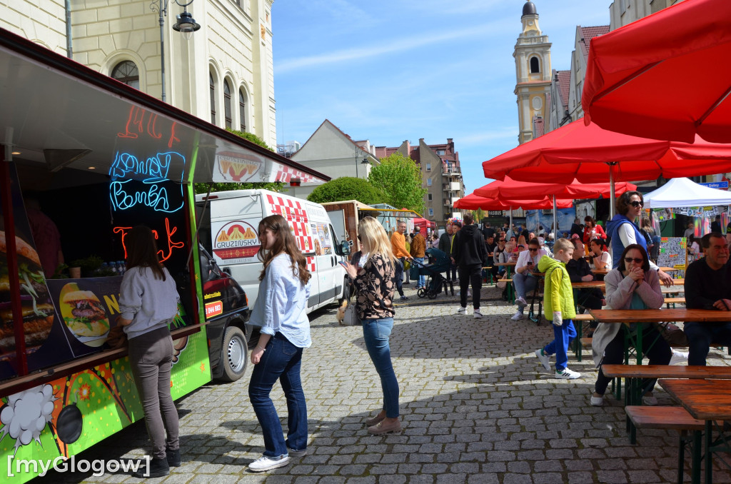 Rynek zamienił się w jeden wielki bar