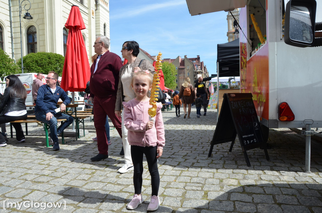Rynek zamienił się w jeden wielki bar