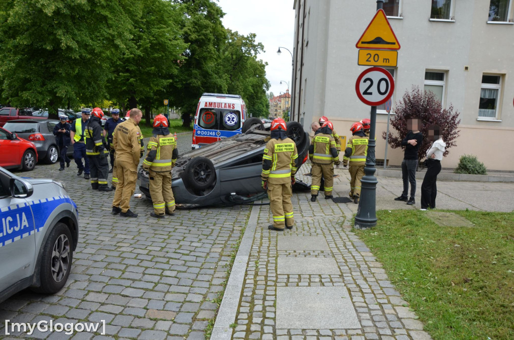 Szokujące dachowanie na Kołłątaja w Głogowie