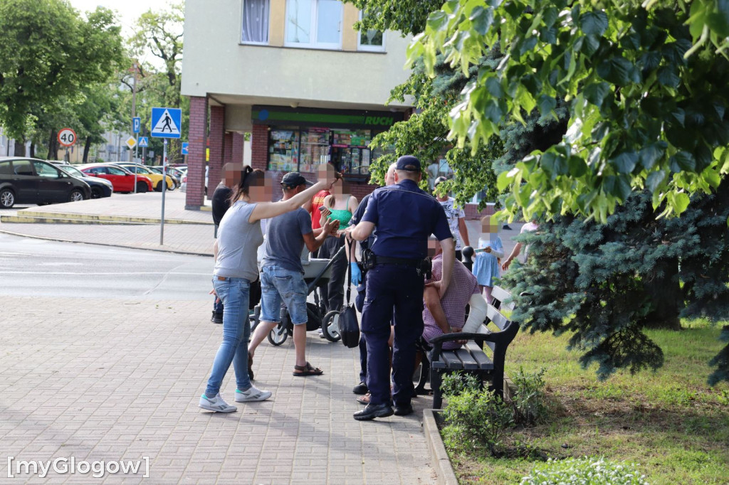 Atak nożownika pod apteką w Głogowie