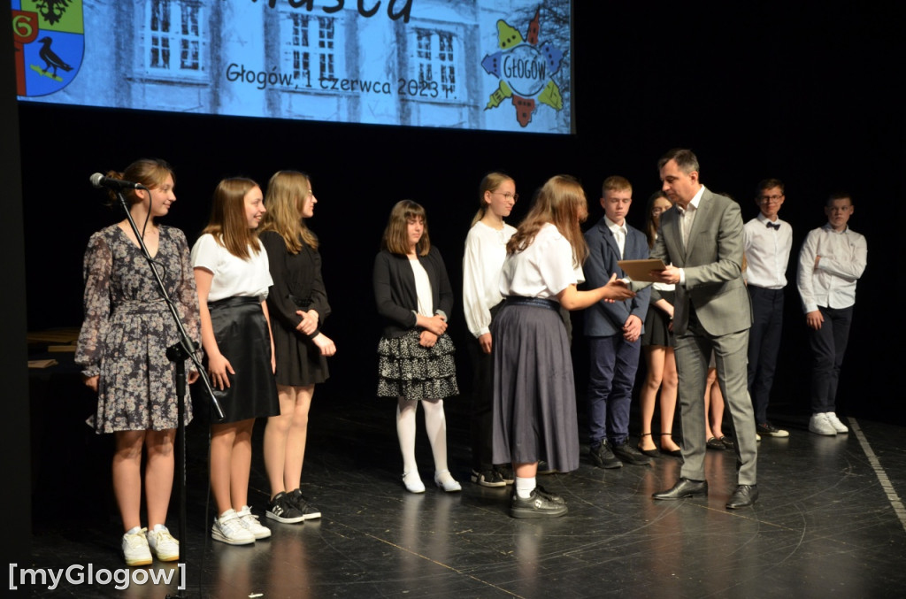 Gala stypendialna prymusów trwa