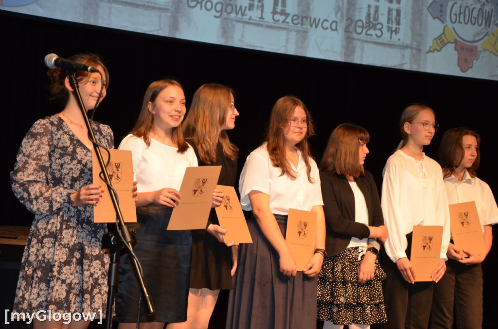 Gala stypendialna prymusów trwa