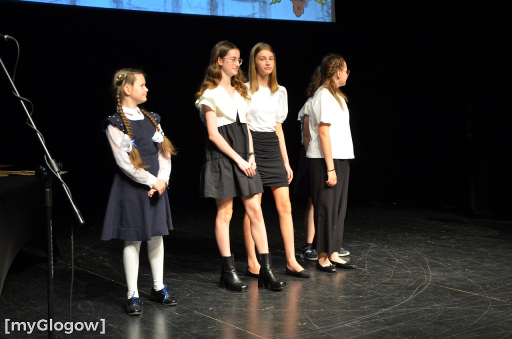 Gala stypendialna prymusów trwa