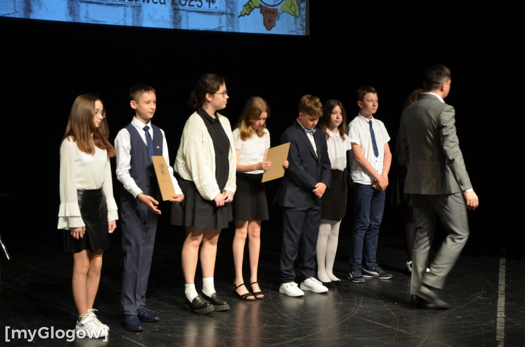 Gala stypendialna prymusów trwa