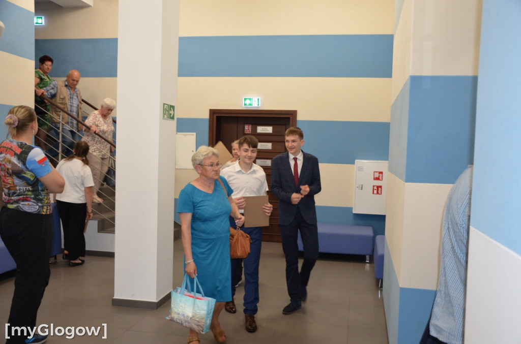Gala stypendialna prymusów trwa