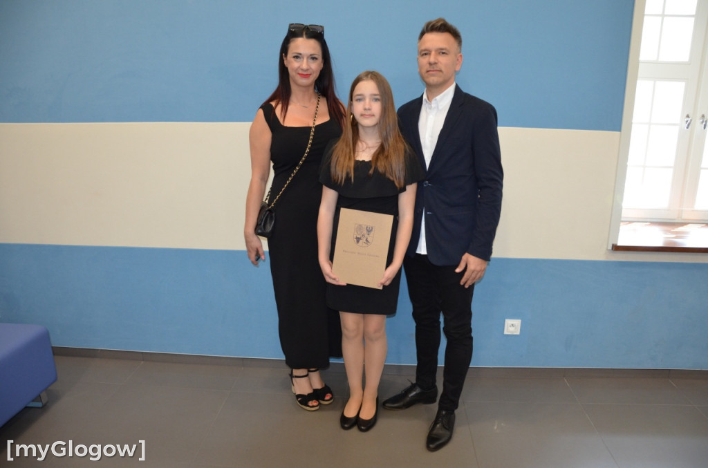 Gala stypendialna prymusów trwa