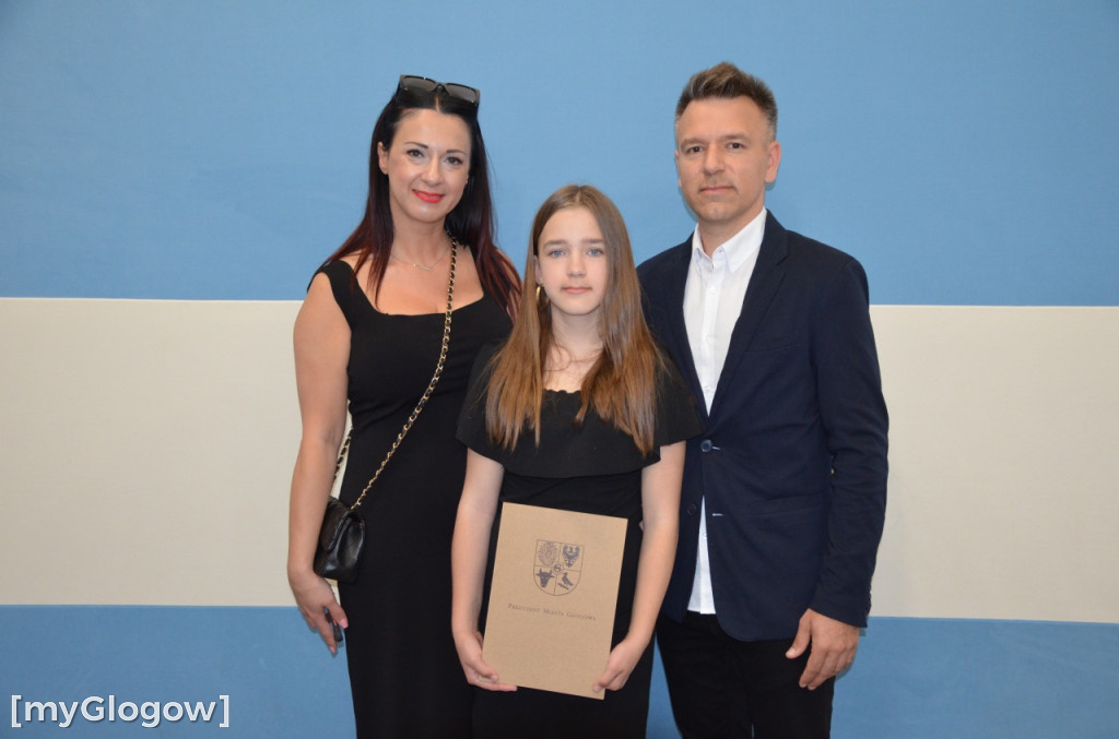 Gala stypendialna prymusów trwa