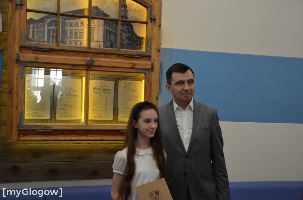 Gala stypendialna prymusów trwa