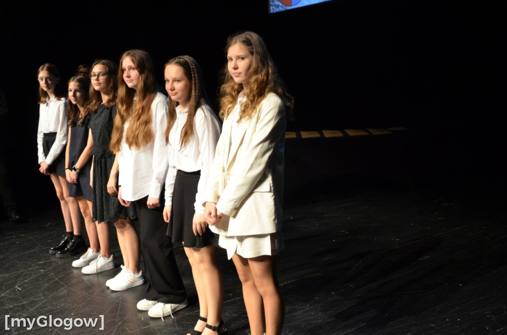 Gala stypendialna prymusów trwa