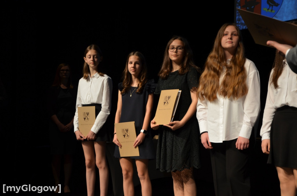Gala stypendialna prymusów trwa
