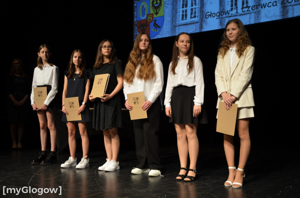 Gala stypendialna prymusów trwa