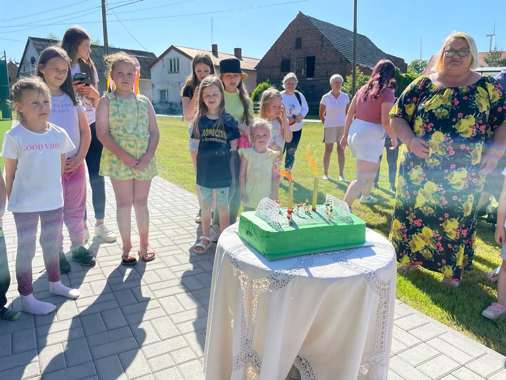 Otwarcie boiska na Dzień Dziecka w Zabłociu