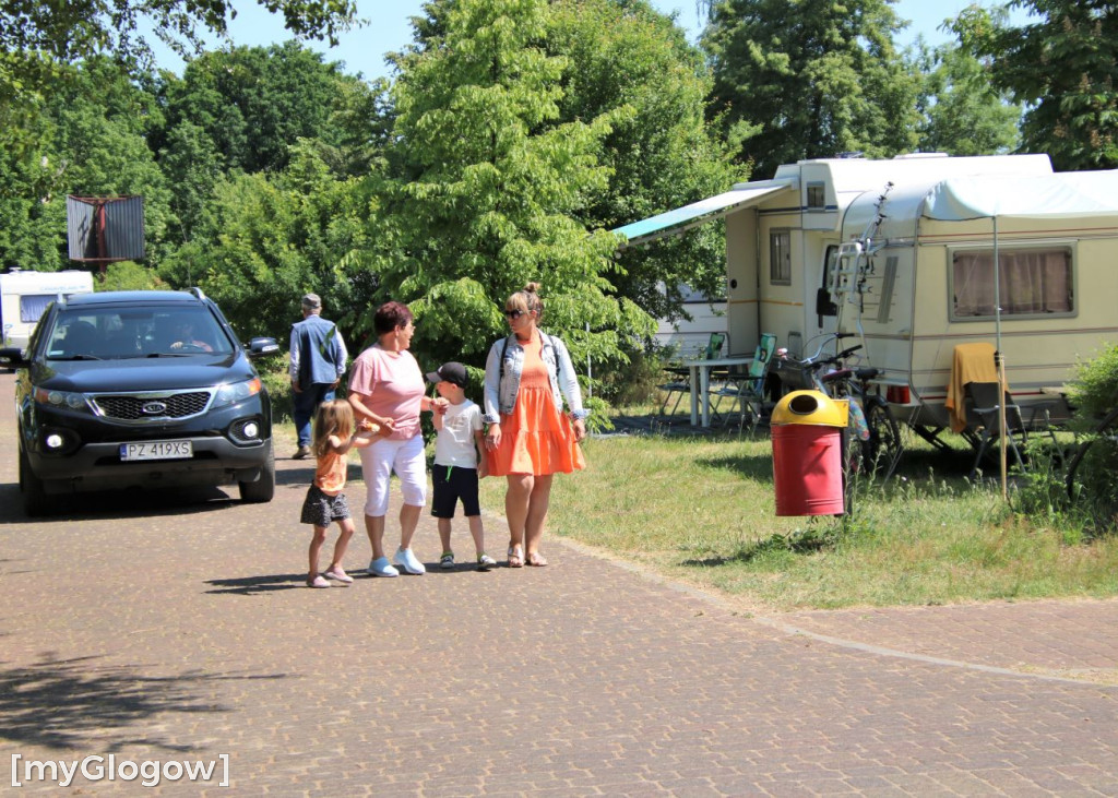 Słońce przyciągnęło tłumy na Sławska plażę