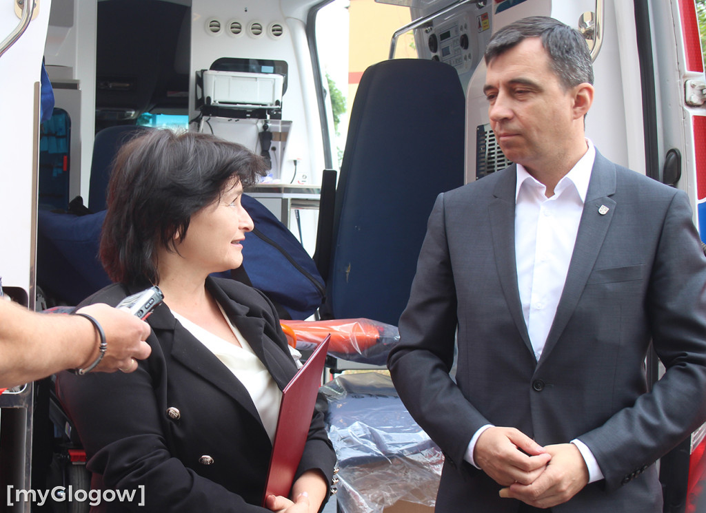 Druga głogowska karetka z elektrycznymi noszami