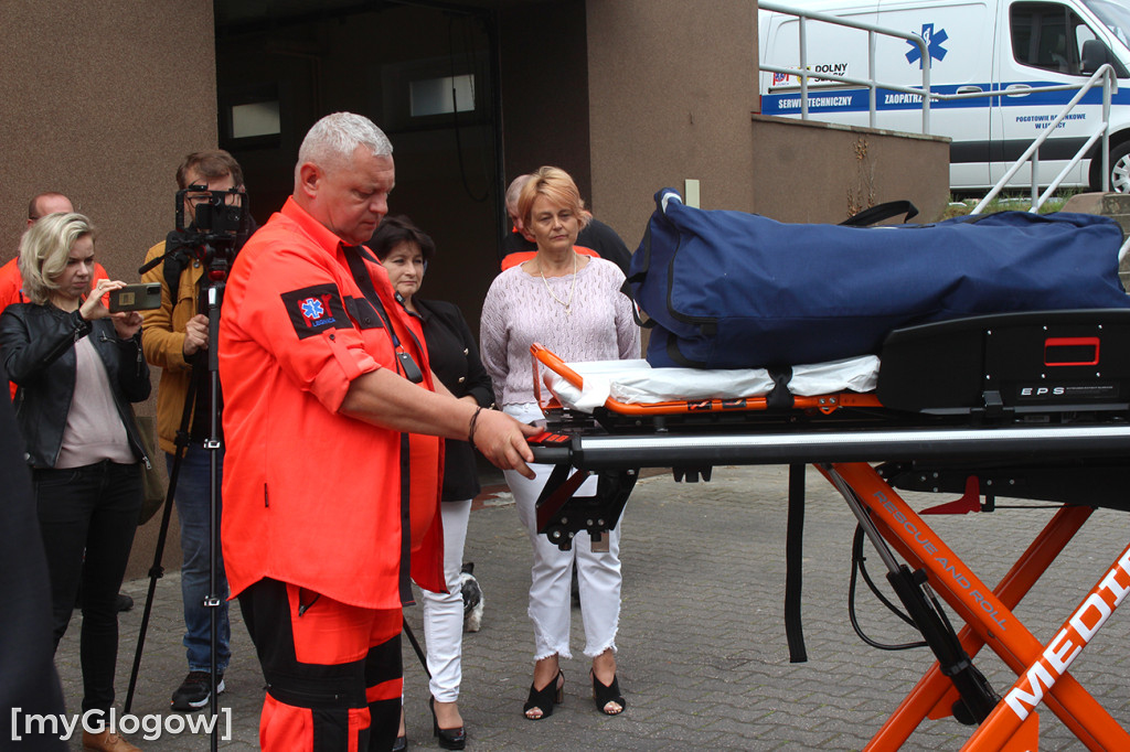 Druga głogowska karetka z elektrycznymi noszami