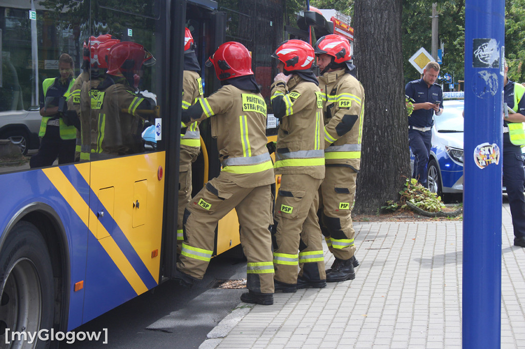 Mężczyżna zasłabł w autobusie miejskim w Głogowie