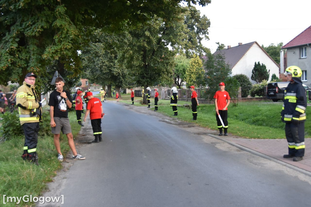 Powitanie wozu strażackiego OSP w Grochowicach