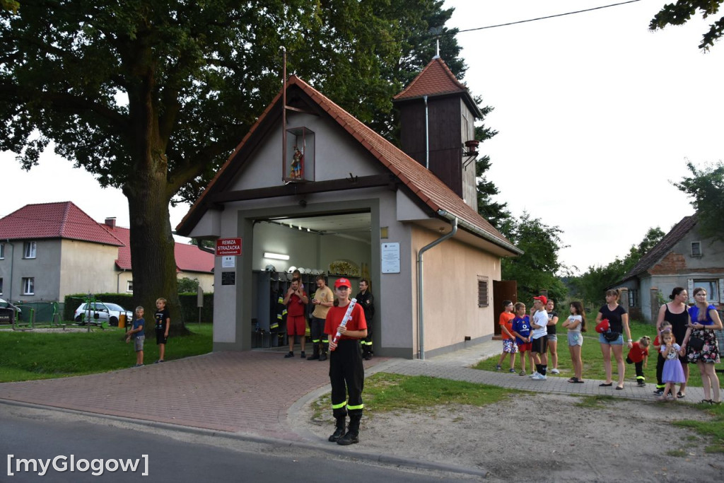 Powitanie wozu strażackiego OSP w Grochowicach