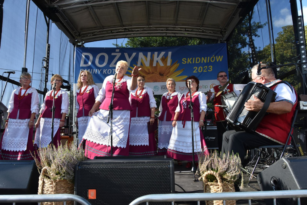 Dożynki w gminie Kotła. Na finał zespół Classic