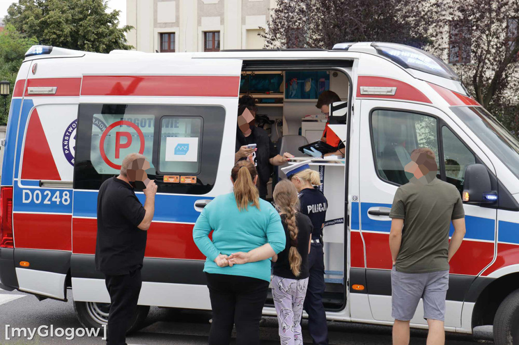 Zderzenie trzech aut przed mostem w Głogowie
