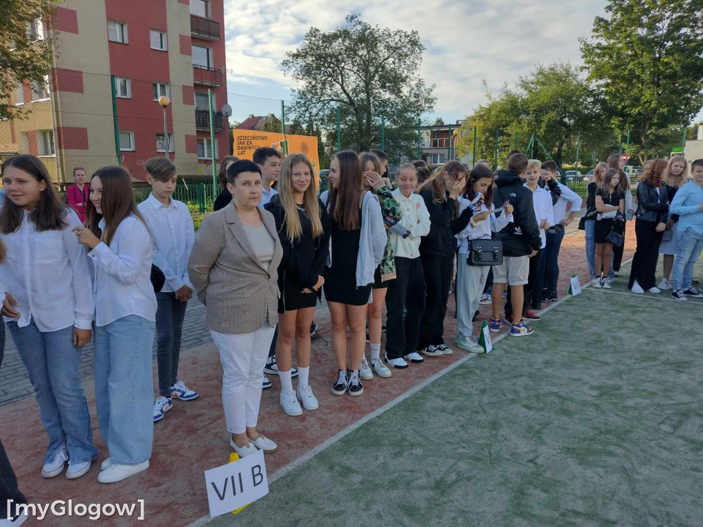 Rozpoczęcie roku szkolnego w Szkole Podstawowej nr 8 w Głogowie