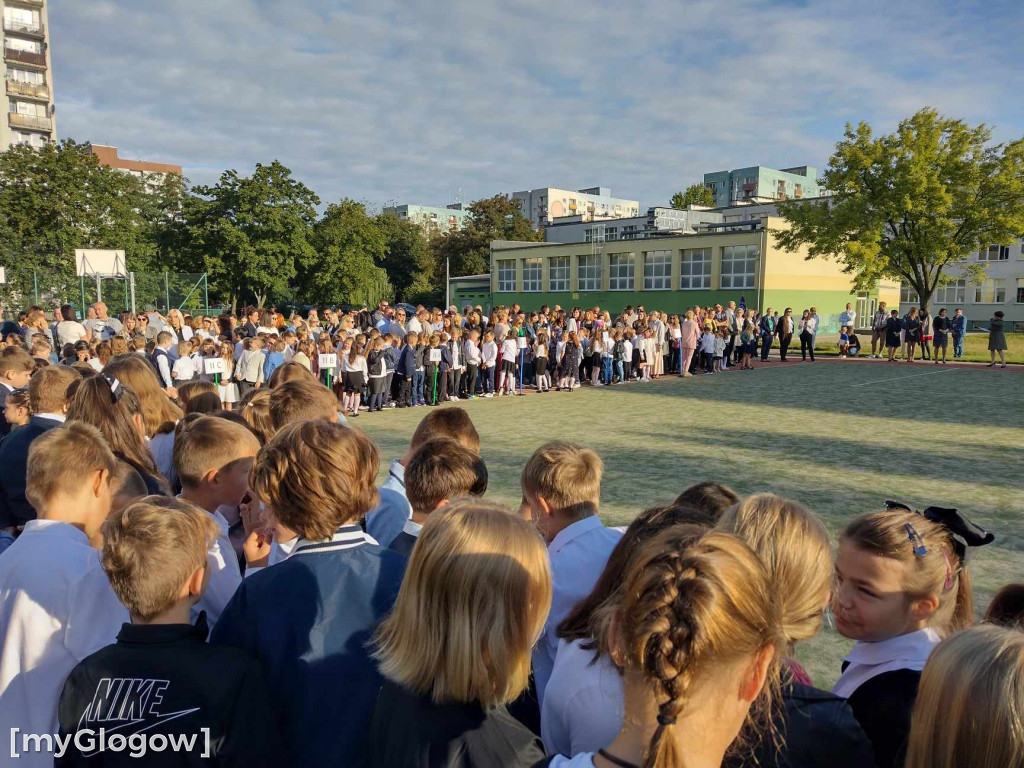 Rozpoczęcie roku szkolnego w Szkole Podstawowej nr 8 w Głogowie