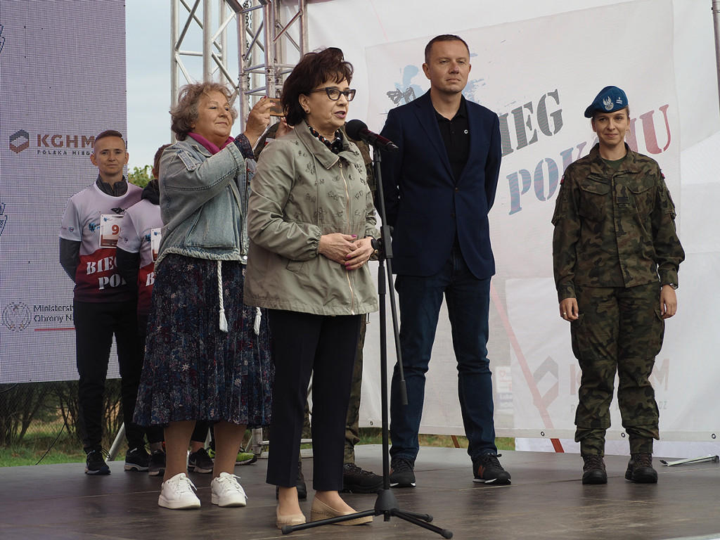 Około tysiąca biegaczy na trasach I Biegu Pokoju w Głogowie