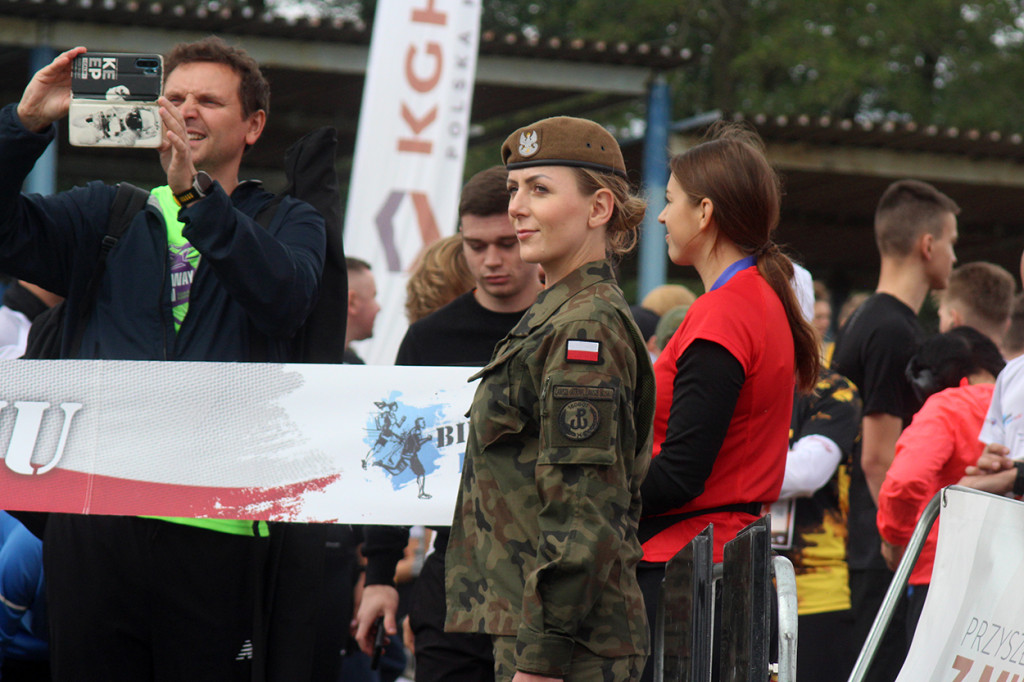 Około tysiąca biegaczy na trasach I Biegu Pokoju w Głogowie