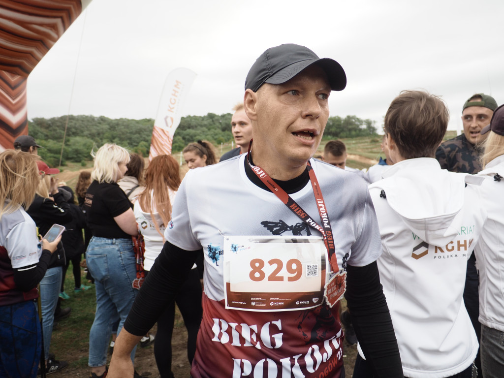 Około tysiąca biegaczy na trasach I Biegu Pokoju w Głogowie