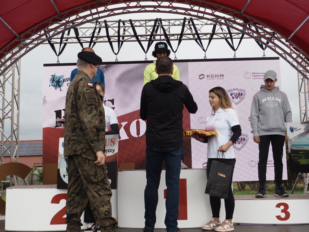 Około tysiąca biegaczy na trasach I Biegu Pokoju w Głogowie