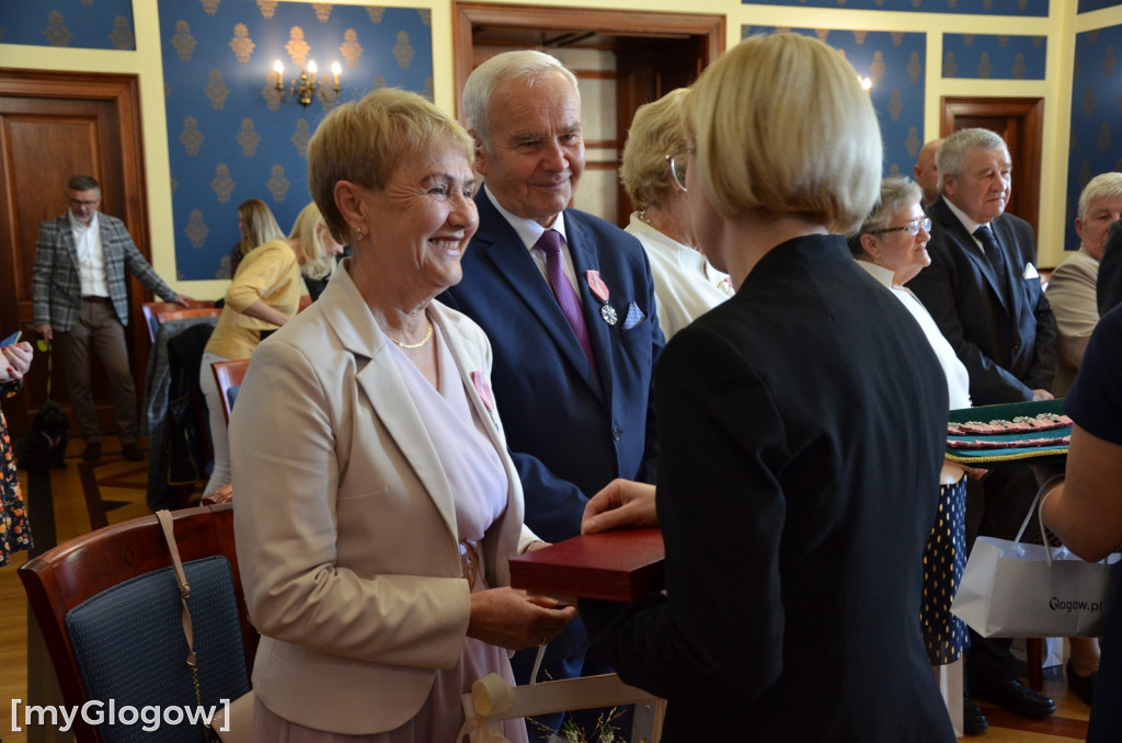 Dwie uroczystości Złotych Godów w głogowskim ratuszu