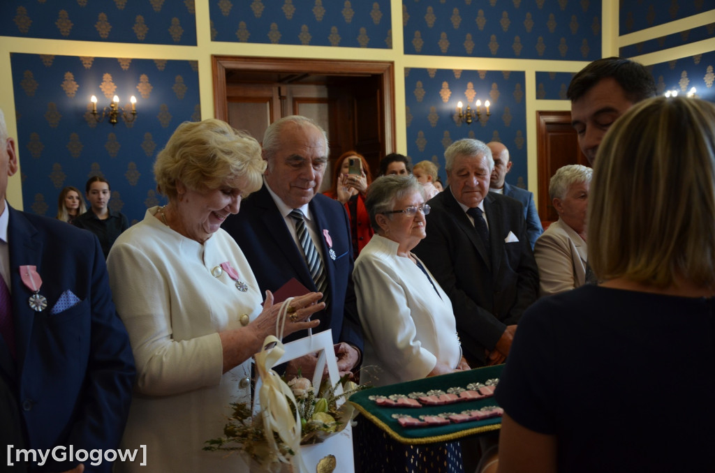 Dwie uroczystości Złotych Godów w głogowskim ratuszu