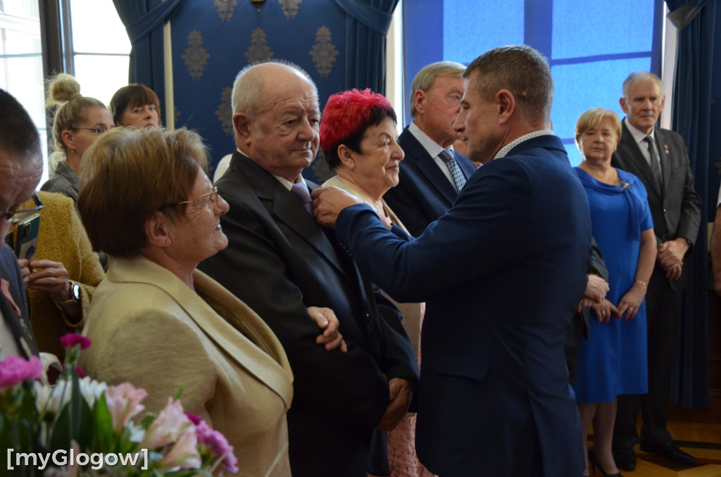 Dwie uroczystości Złotych Godów w głogowskim ratuszu
