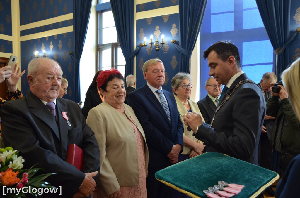 Dwie uroczystości Złotych Godów w głogowskim ratuszu