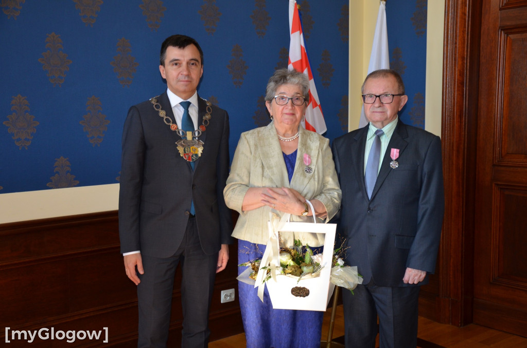 Dwie uroczystości Złotych Godów w głogowskim ratuszu