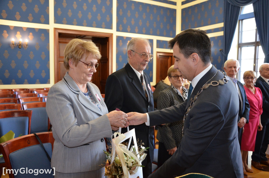 Dwie uroczystości Złotych Godów w głogowskim ratuszu