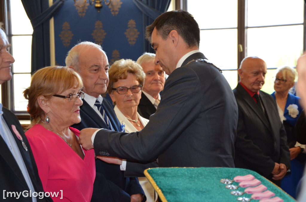 Dwie uroczystości Złotych Godów w głogowskim ratuszu