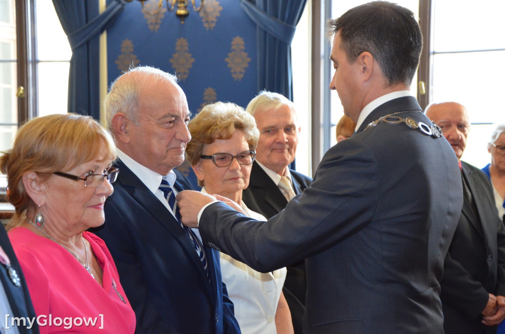 Dwie uroczystości Złotych Godów w głogowskim ratuszu