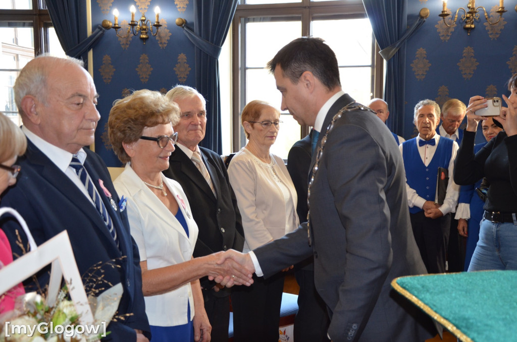 Dwie uroczystości Złotych Godów w głogowskim ratuszu